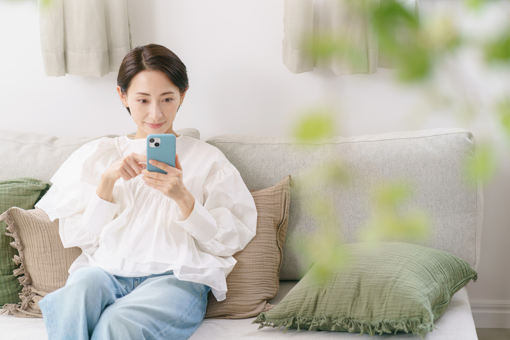 WEBやLINEから簡単予約